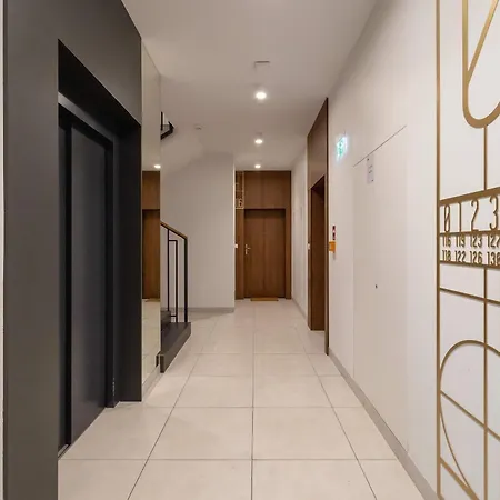 Apartamento Modern Prestige With Parking In By Renters *