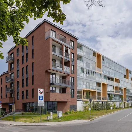 Modern Prestige With Parking In By Renters Apartamento Cracóvia