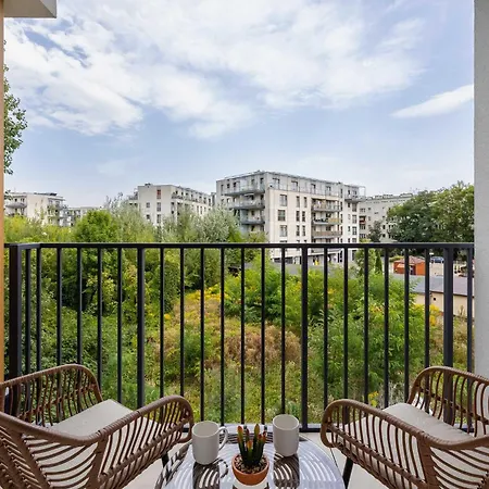 Modern Prestige With Parking In By Renters Kraków